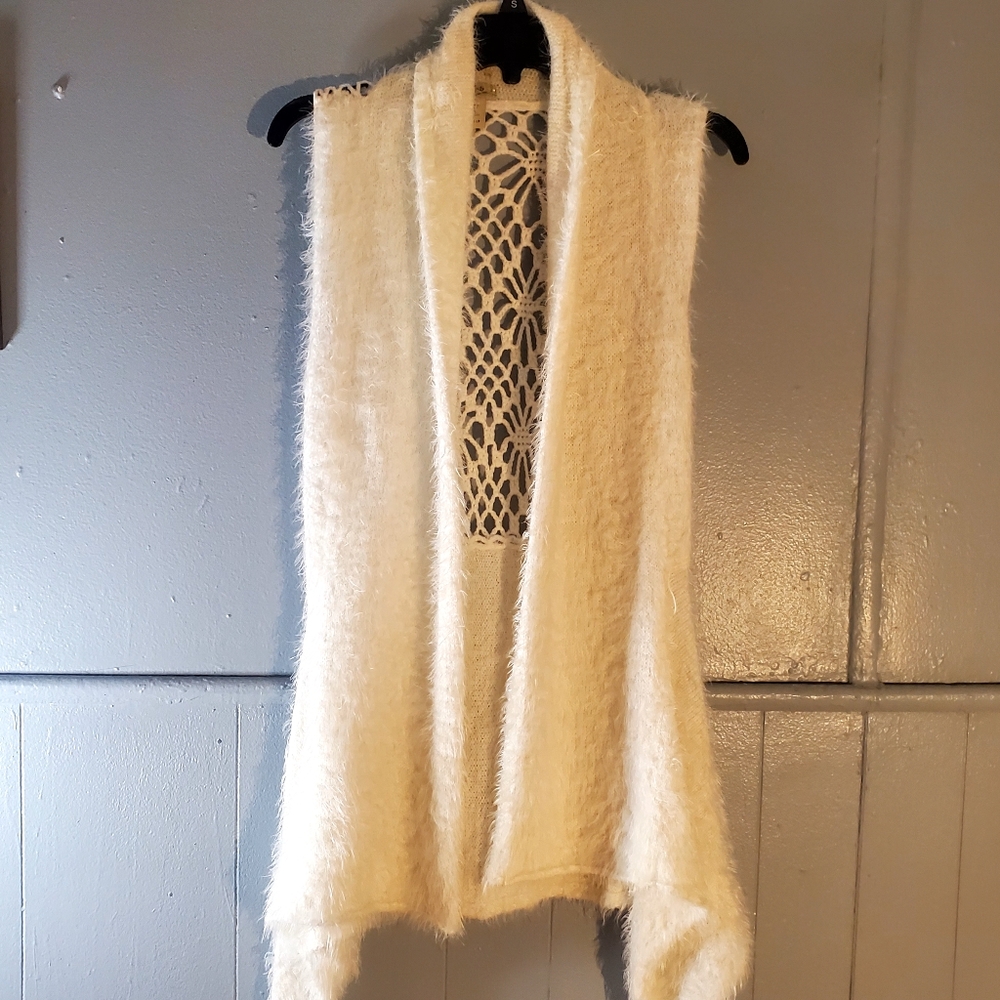 Escio Off-White color Women's Long Vest size Small